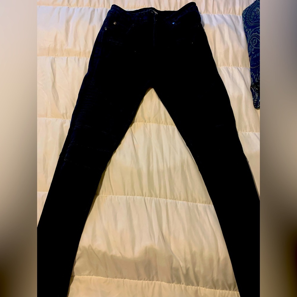 Fashion nova size 3 black color